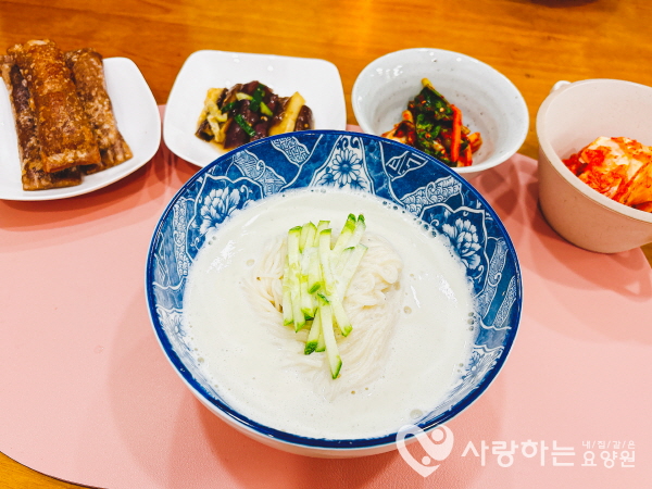 서리태콩국수